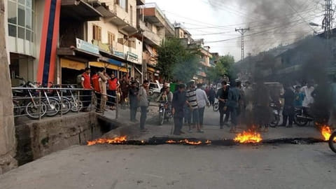 Police opens fired on peaceful protesters