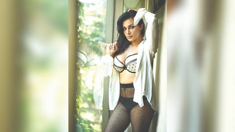 Actress Flora Saini