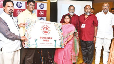 L - R: P Murugesan, Mohamed Farouk, V Jayanthi