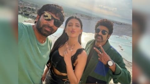 Director Gopichand Malineni,  Shruti Haasan, Balakrishna