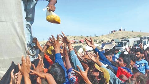 The WFP said it will begin climate resilience programs next year in Pakistan by ?improving community infrastructure.