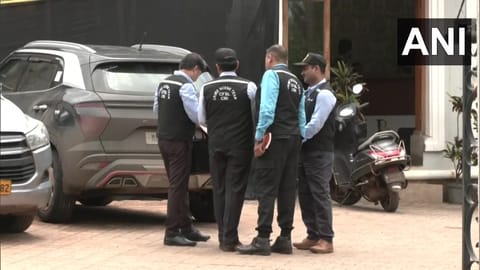 CBI investigating in the resort at Anjuna beach