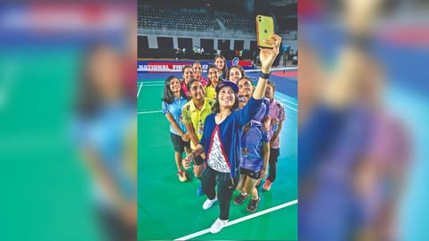 Ashwini Ponnappa clicks a selfie with Red Bull ?Shuttle Up? participants.