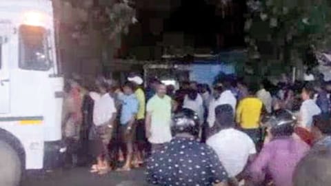 Protesters also damaged police vehicles in Vizhinjam