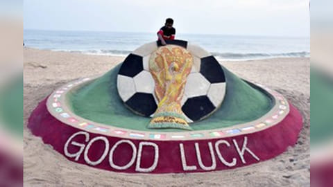 Sudarsan Pattnaik's sand art
