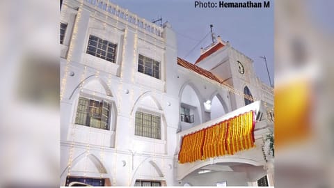 Flower Bazaar police station