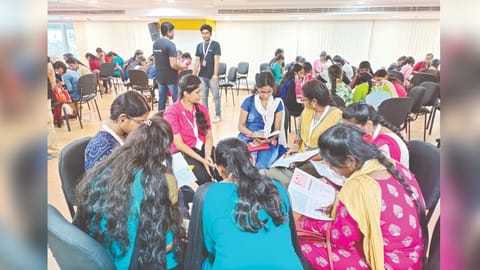 A session of the hackathon