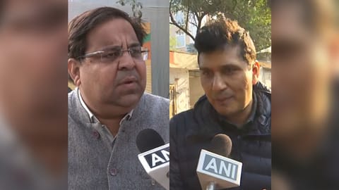 BJP leader Harish Khurrana and AAP leader Saurabh Bharadwaj