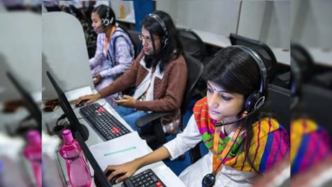 More women tend to walk to work compared to men -- 45.4 per cent versus 27.4 per cent