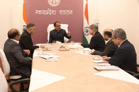 A preparatory meet under ?G-20? summit begins in Bhopal on Monday