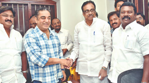 File picture of EVKS Elangovan, Congress candidate for
Erode East, seeking support of Kamal Haasan?s MNM