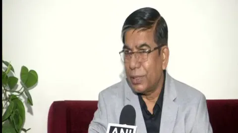 Union Minister of State for Education, Subhas Sarkar