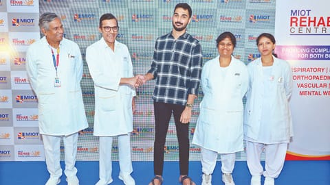 Dr S Sunder, HOD, Physical Medicine and Rehabilitation,
Dr Prithvi Mohandas,
MD-MIOT, Pranesh Vishnu, patient who successfully underwent spinal rehab, Dr P Sathya, Head of
critical care services, and Vaheda, Head of the rehab centre