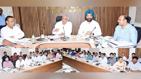 The GCC commissioner Gagandeep Singh Bedi, additional commissioner (health) Shankar Lal Kumawat, joint commissioner (works) Dr GS Sameeran, deputy commissioner (education) Sharanya Ari, and other senior officials were present in the review meeting.