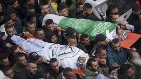 2 Palestinians killed in West Bank clashes