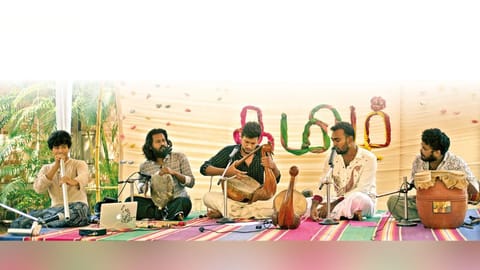 Uru band during their performance