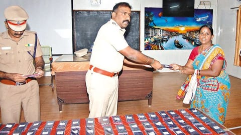 Stolen mobile phones recovered