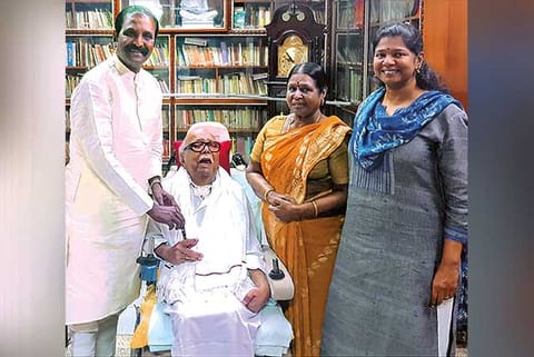 I was very emotional, cried for a while: Vairamuthu