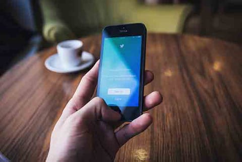 Twitter now allows live audio-only broadcasts