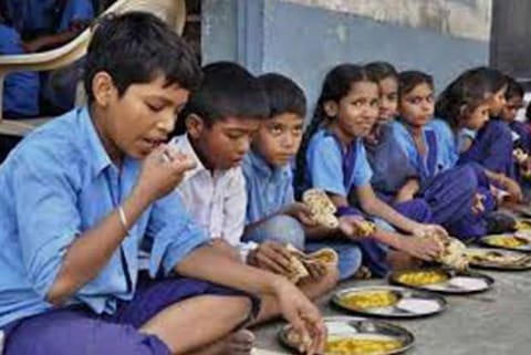 TN mulls to provide breakfast for students taking noon meal