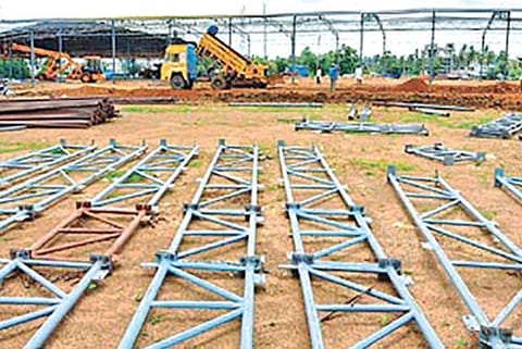 The construction works for the Kilambakkam Mofussil Bus Terminus are going on