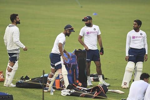 Wriddhiman Saha (far right)