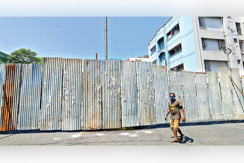West Madha Church Road in Royapuram that has been blocked following a cluster of corona +ve  case
