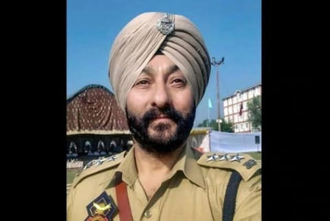 Ex-JK cop Davinder Singh sent to judicial custody till May 6