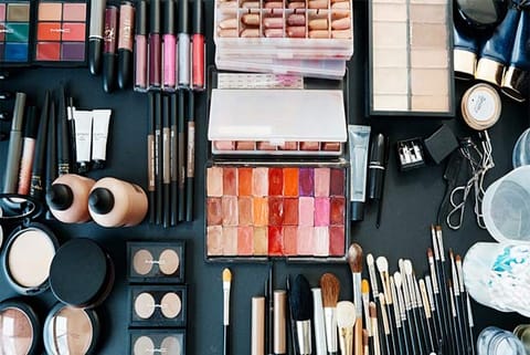 How to sanitise your makeup kit and beauty products