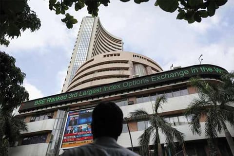 WPI Inflation, US Fed rate decision, FIIs activities among key market triggers for next week