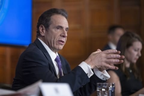 US governors press federal gov't, Congress to pass COVID-19 relief bill