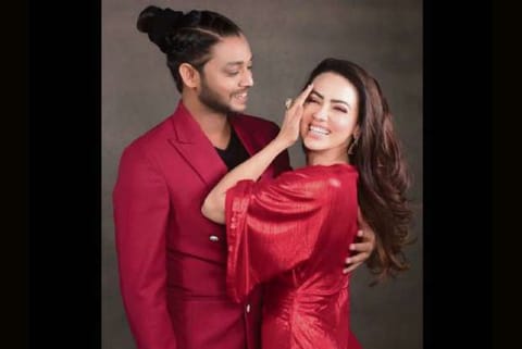 Sana Khan accuses Melvin Louis of cheating, announces split