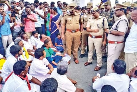 Karur MP S Jothimani and DMK MLA V Senthil Balaji staging a sit in at Karur