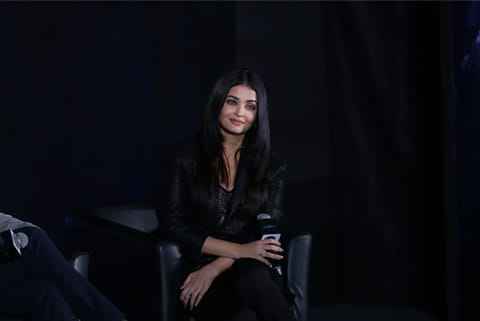 Is Aishwarya pregnant, fans wonder after Abhishek promises a "surprise"
