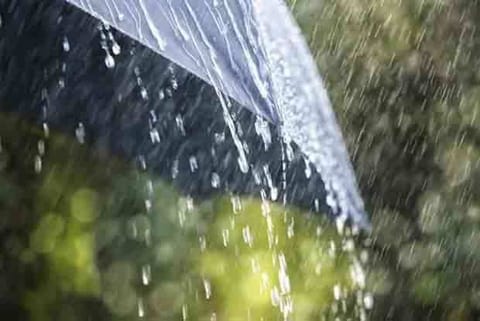 Heatwave, monsoon may bring light rain to city
