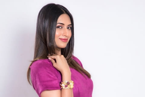 Divyanka Tripathi's COVID 19 tweet 'insensitive', feel netizens