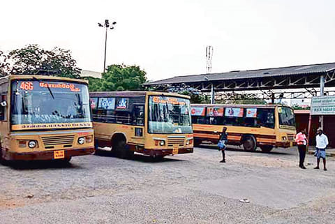 Commuters, experts demand parking facility at bus termini