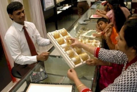 Jeweller confidence revives on festive demand hopes for gold