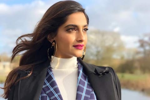 Sonam Kapoor recalls Bollywood debut with Saawariya 13 years ago