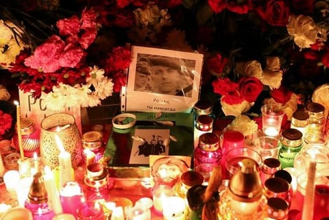 Death of Belarus protester sparks unrest and threat of more EU sanctions