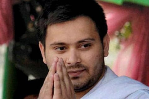 Grand Alliance releases Bihar poll manifesto, pledges change