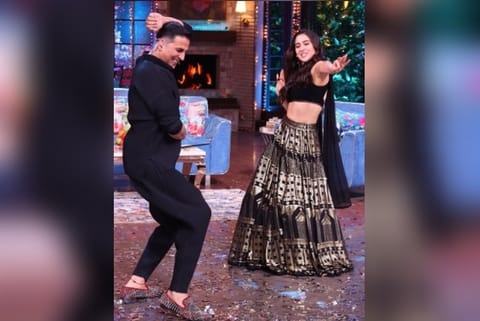 Akshay Kumar shaking a leg with Sara Ali Khan.