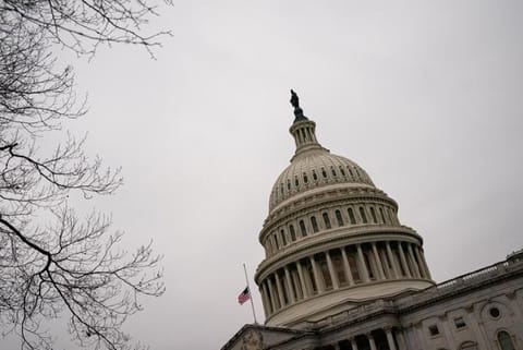 Senate decides to allow witnesses in Trump impeachment, extending trial