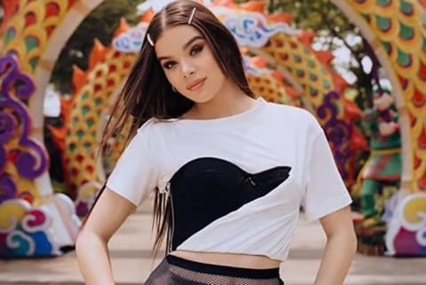 Hailee Steinfeld