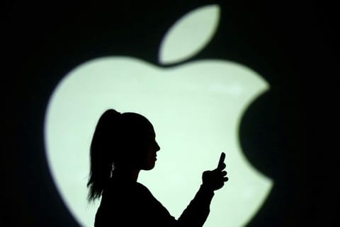 Apple 'boosted' ranking of its Files app ahead of Dropbox: Report