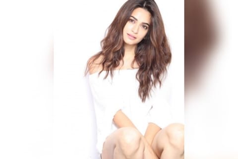 Kriti Kharbanda completes 12 years in Bollywood, shares journey