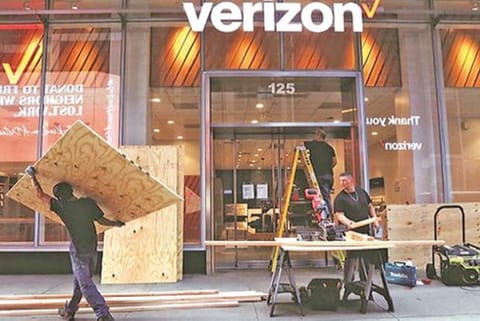 Verizon Media sells Yahoo, AOL to Apollo Funds for USD5 bn