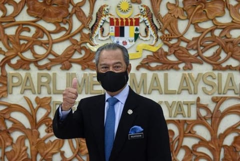 Malaysian prime minister announces one-month virus lockdown