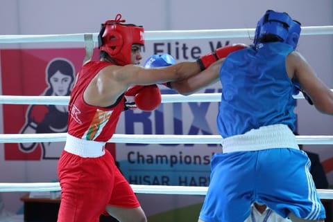 Glimpse of action from 5th Elite Women's National Boxing Championships 2021 (Source: Twitter/ @BFI)