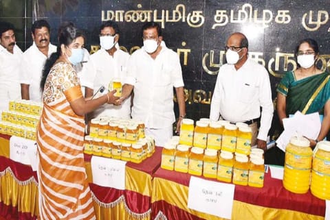Minister KN Nehru inaugurating Aavin sale in the presence of Ministers SM Nasar and SS Sivasankar